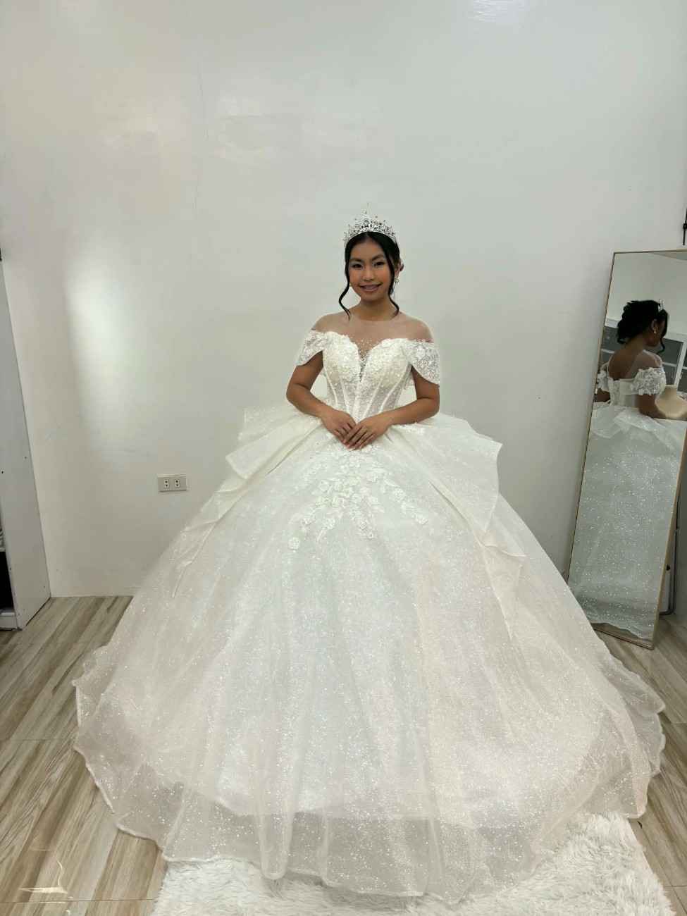 Custom Gowns San Fernando - Prom Gown Set R